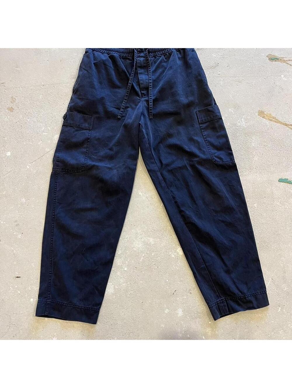 Kenzo Navy blue cargo pants with a relaxed fit #skater
